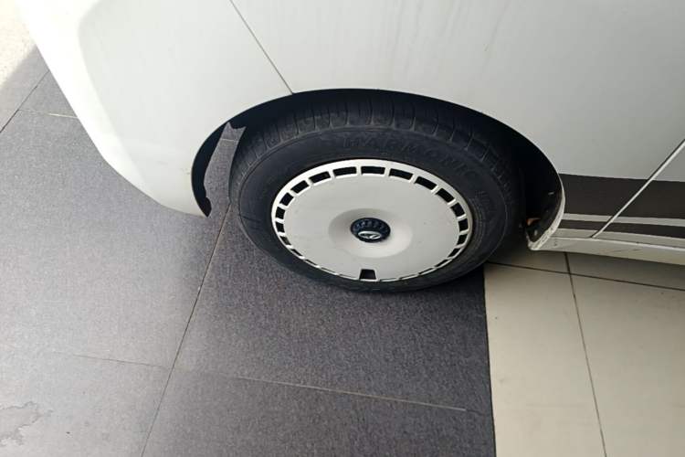 Used Chery QQ Ice Cream 2022 170km Sundae Phosphate Lithium-Ion Left Front Wheel Hub