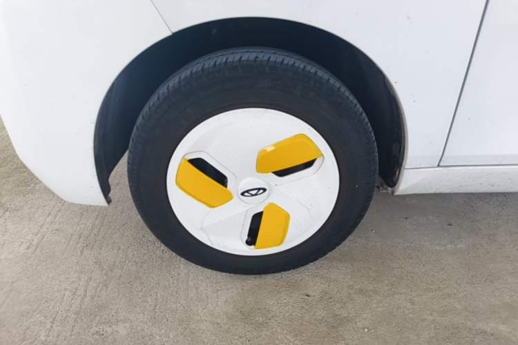 Used Chery QQ Ice Cream 2022 170km Sundae Phosphate Lithium-Ion Left Front Wheel Hub