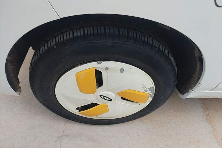 Used Chery QQ Ice Cream 2022 120km Conical Shape Lithium Iron Phosphate Left Front Wheel Hub