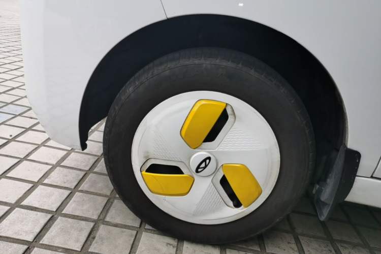 Used Chery QQ Ice Cream 2022 170km Sundae Phosphate Lithium-Ion Left Front Wheel Hub