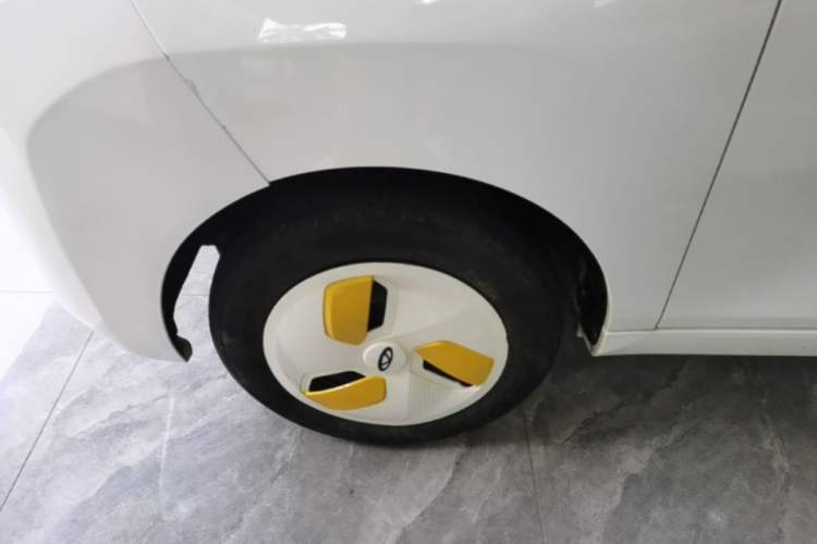 Used Chery QQ Ice Cream 2022 120km Conical Shape Lithium Iron Phosphate Left Front Wheel Hub