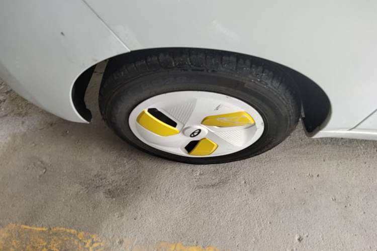 Used Chery QQ Ice Cream 2022 170km Sundae Phosphate Lithium-Ion Left Front Wheel Hub