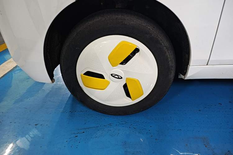Used Chery QQ Ice Cream 2022 170km Sundae Phosphate Lithium-Ion Left Front Wheel Hub