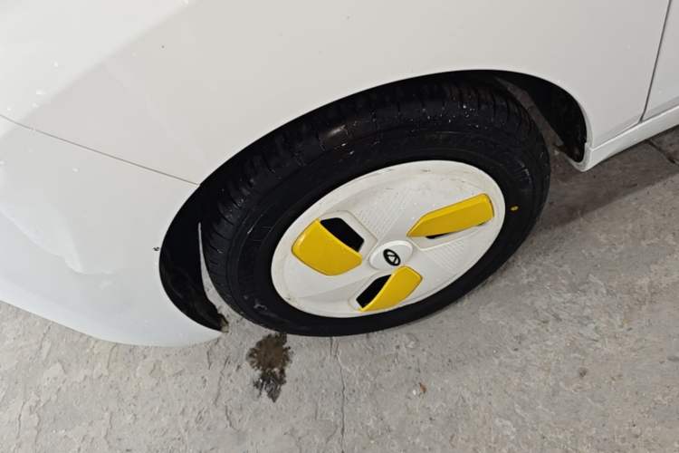 Used Chery QQ Ice Cream 2022 170km Sundae Phosphate Lithium-Ion Left Front Wheel Hub