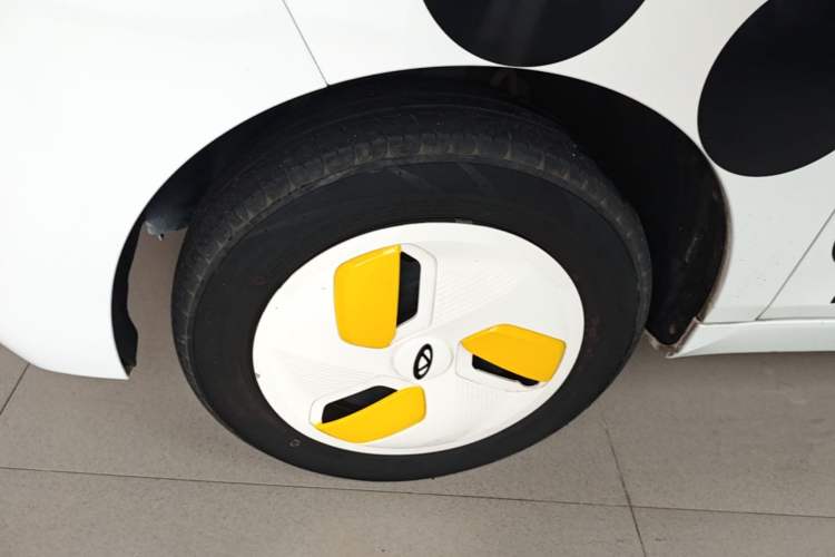 Used Chery QQ Ice Cream 2022 170km Sundae Phosphate Lithium-Ion Left Front Wheel Hub