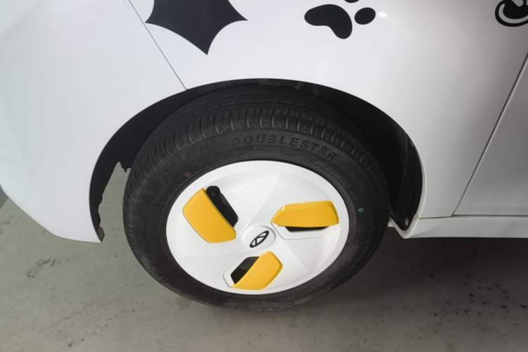 Used Chery QQ Ice Cream 2022 120km Conical Shape Lithium Iron Phosphate Left Front Wheel Hub