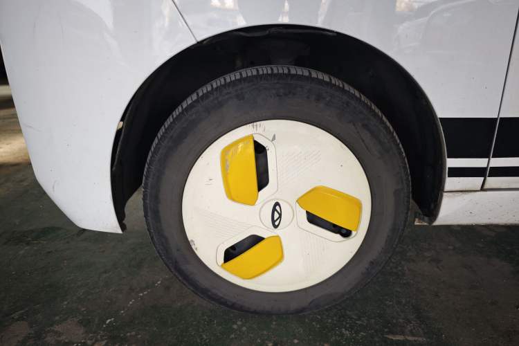 Used Chery QQ Ice Cream 2022 170km Sundae Phosphate Lithium-Ion Left Front Wheel Hub