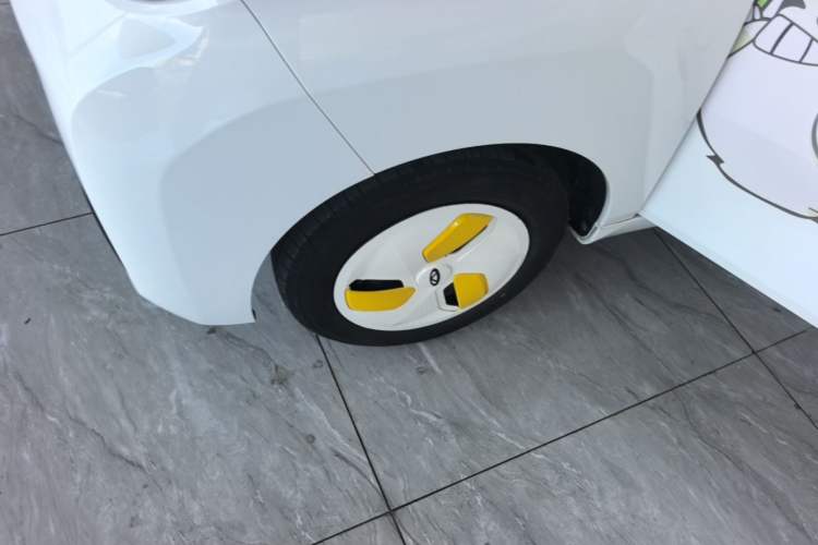 Used Chery QQ Ice Cream 2022 170km Sundae Phosphate Lithium-Ion Left Front Wheel Hub