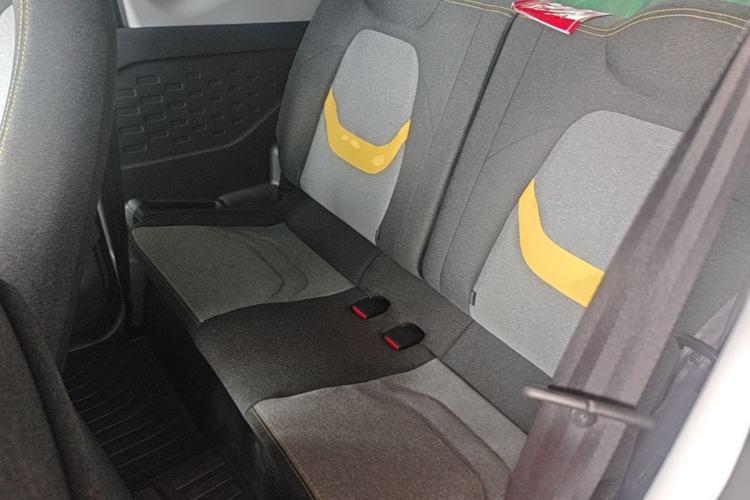 Used Chery QQ Ice Cream 2022 170km Sundae Phosphate Lithium-Ion Left Rear Seat