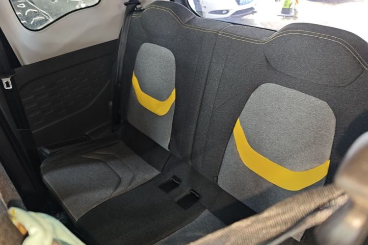 Used Chery QQ Ice Cream 2022 170km Sundae Phosphate Lithium-Ion Left Rear Seat