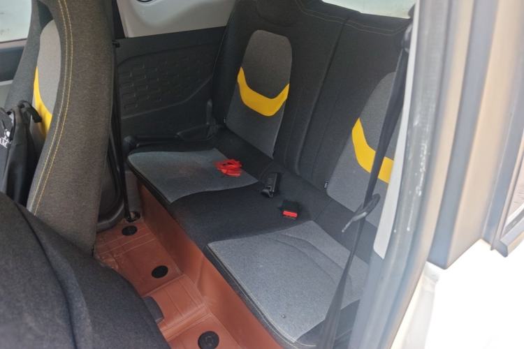 Used Chery QQ Ice Cream 2022 170km Sundae Phosphate Lithium-Ion Left Rear Seat