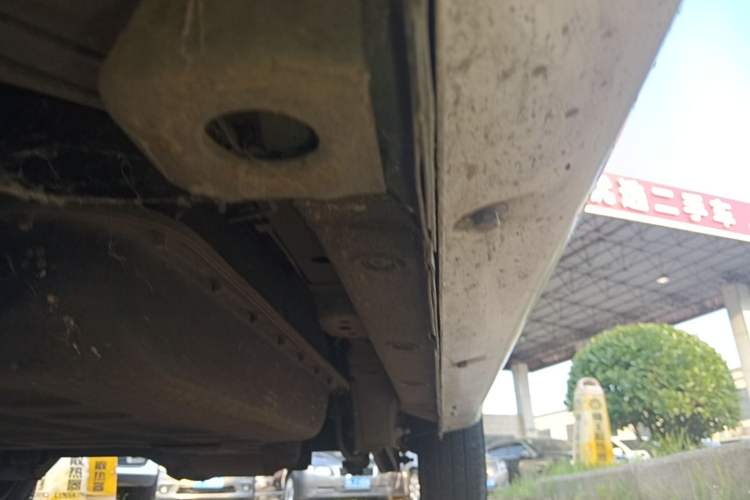 Used Chery QQ Ice Cream 2022 120km Conical Shape Lithium Iron Phosphate Left Side Sill