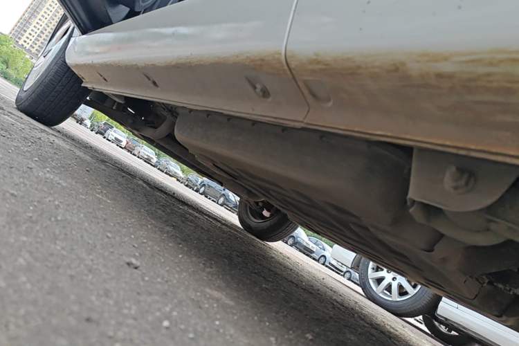 Used Chery QQ Ice Cream 2022 Pudding Model Left Side Sill