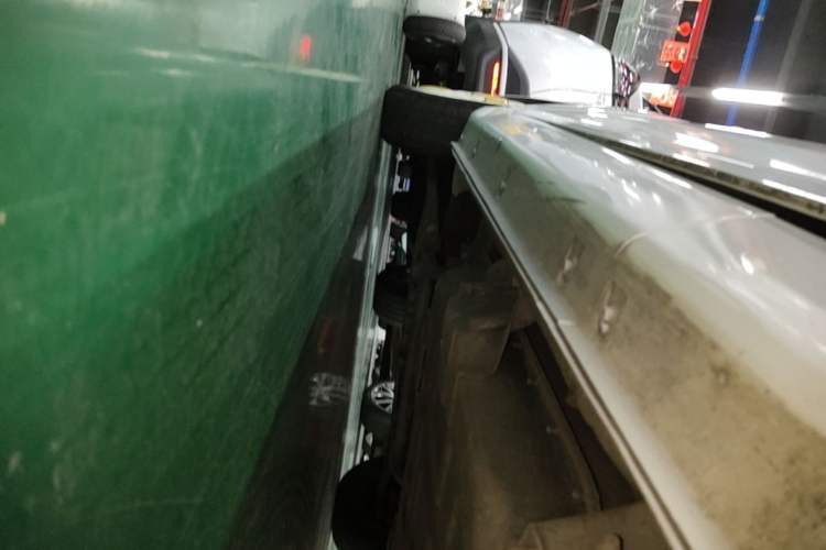 Used Chery QQ Ice Cream 2022 170km Sundae Phosphate Lithium-Ion Left Side Sill