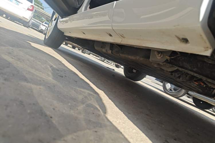 Used Chery QQ Ice Cream 2022 170km Sundae Phosphate Lithium-Ion Left Side Sill