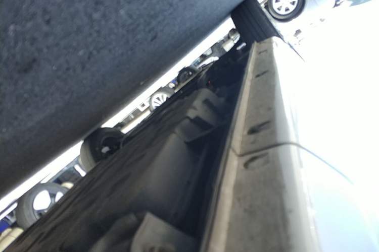Used Chery QQ Ice Cream 2022 170km Sundae Phosphate Lithium-Ion Left Side Sill