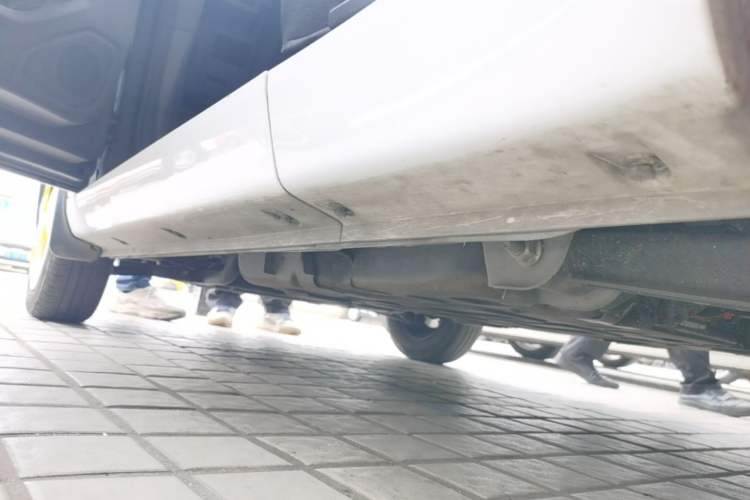 Used Chery QQ Ice Cream 2022 170km Sundae Phosphate Lithium-Ion Left Side Sill