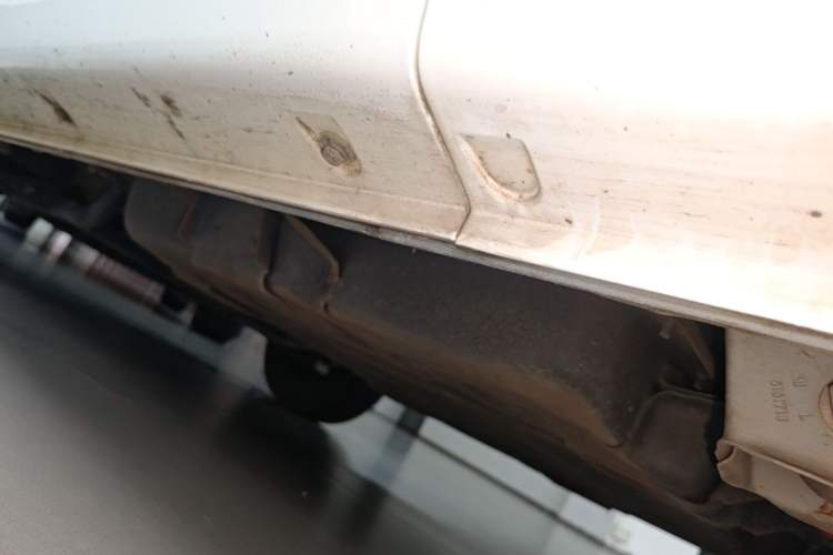 Used Chery QQ Ice Cream 2022 170km Sundae Phosphate Lithium-Ion Left Side Sill