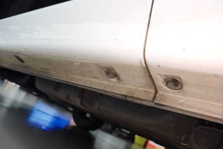 Used Chery QQ Ice Cream 2022 170km Sundae Phosphate Lithium-Ion Left Side Sill