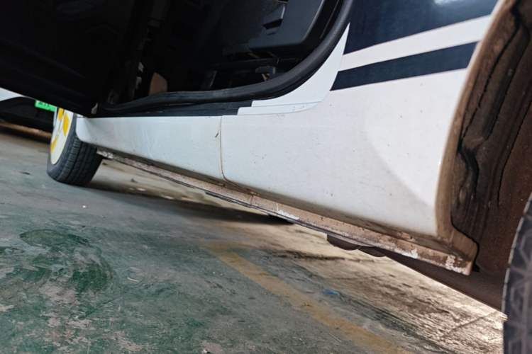 Used Chery QQ Ice Cream 2022 170km Sundae Phosphate Lithium-Ion Left Side Sill