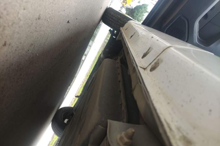 Used Chery QQ Ice Cream 2022 120km Conical Shape Lithium Iron Phosphate Left Side Sill