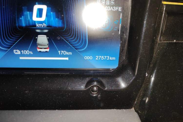 Used Chery QQ Ice Cream 2022 170km Sundae Phosphate Lithium-Ion Odometer Close Up