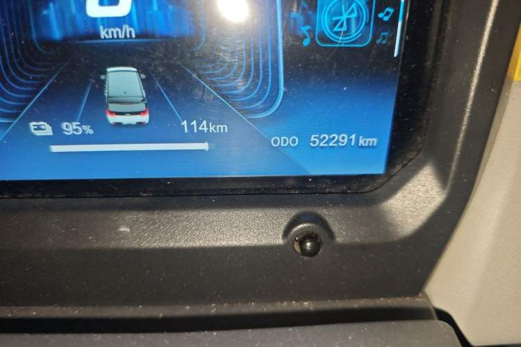 Used Chery QQ Ice Cream 2022 120km Conical Shape Lithium Iron Phosphate Odometer Close Up