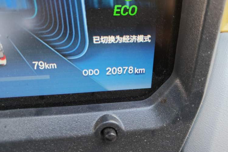Used Chery QQ Ice Cream 2022 170km Sundae Phosphate Lithium-Ion Odometer Close Up