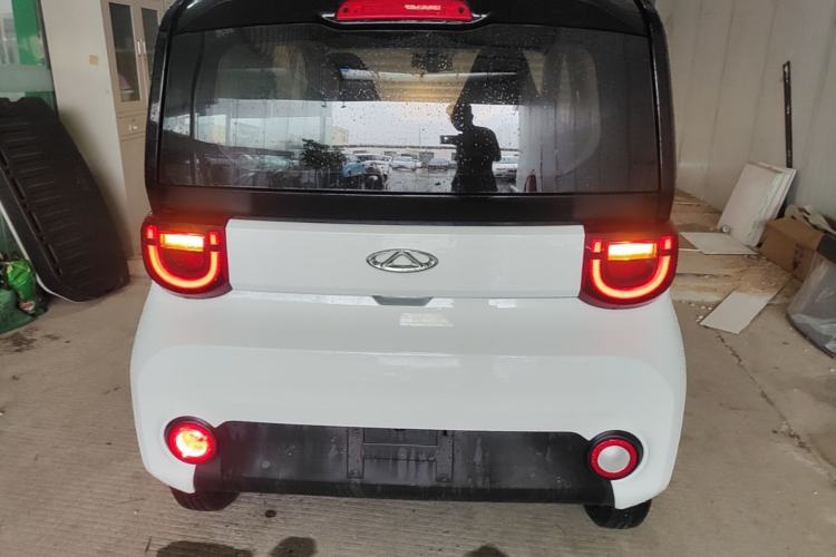 Used Chery QQ Ice Cream 2022 170km Sundae Phosphate Lithium-Ion Rear