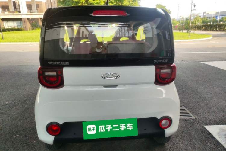 Used Chery QQ Ice Cream 2022 170km Sundae Phosphate Lithium-Ion Rear