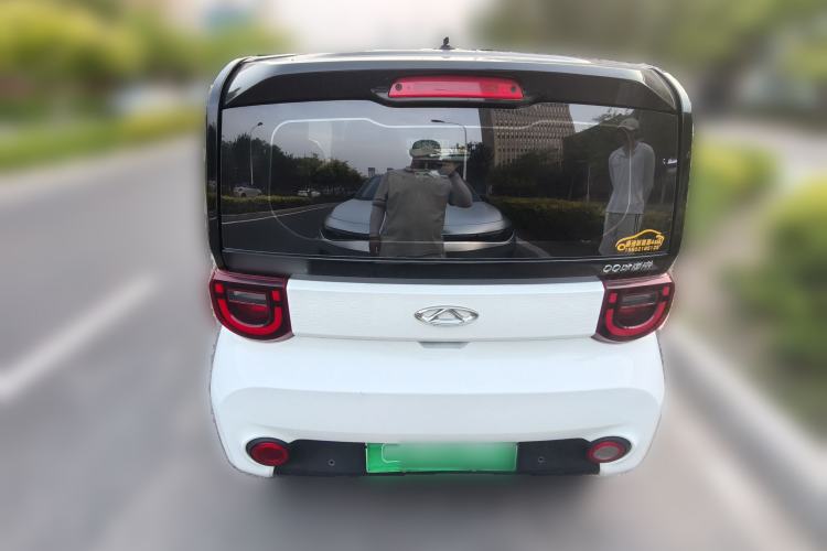 Used Chery QQ Ice Cream 2022 170km Sundae Phosphate Lithium-Ion Rear