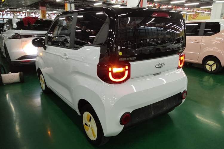 Used Chery QQ Ice Cream 2022 170km Sundae Phosphate Lithium-Ion Rear Left 45 Deg