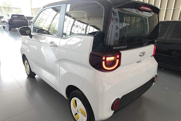 Used Chery QQ Ice Cream 2022 120km Conical Shape Lithium Iron Phosphate Rear Left 45 Deg