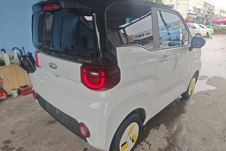 Used Chery QQ Ice Cream 2022 170km Sundae Phosphate Lithium-Ion Rear Right 45 Deg