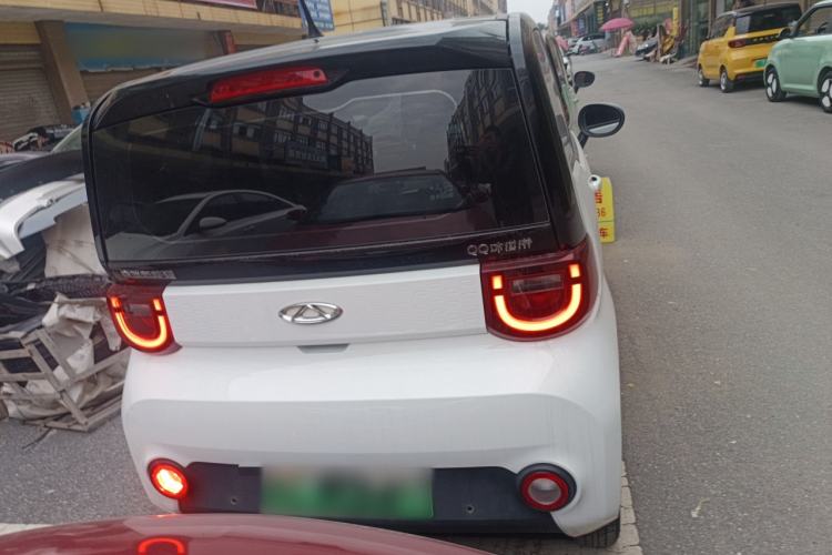 Used Chery QQ Ice Cream 2022 170km Sundae Phosphate Lithium-Ion Rear