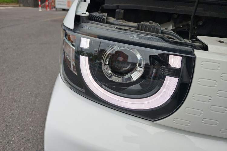 Used Chery QQ Ice Cream 2022 120km Conical Shape Lithium Iron Phosphate Right Front Headlight