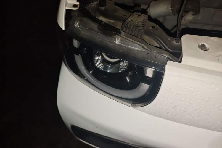 Used Chery QQ Ice Cream 2022 170km Sundae Ternary Lithium Right Front Headlight