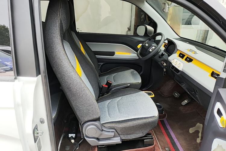 Used Chery QQ Ice Cream 2022 170km Sundae Phosphate Lithium-Ion Right Front Seat
