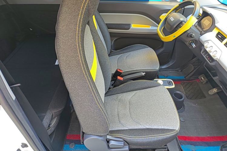Used Chery QQ Ice Cream 2022 120km Milkshake Phosphate Lithium-Iron Right Front Seat
