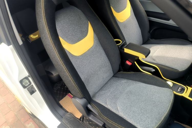 Used Chery QQ Ice Cream 2022 170km Sundae Phosphate Lithium-Ion Right Front Seat