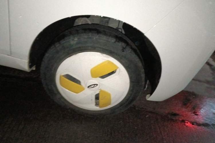 Used Chery QQ Ice Cream 2022 120km Conical Shape Lithium Iron Phosphate Right Front Wheel Hub