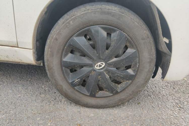 Used Chery QQ Ice Cream 2022 170km Sundae Phosphate Lithium-Ion Right Front Wheel Hub