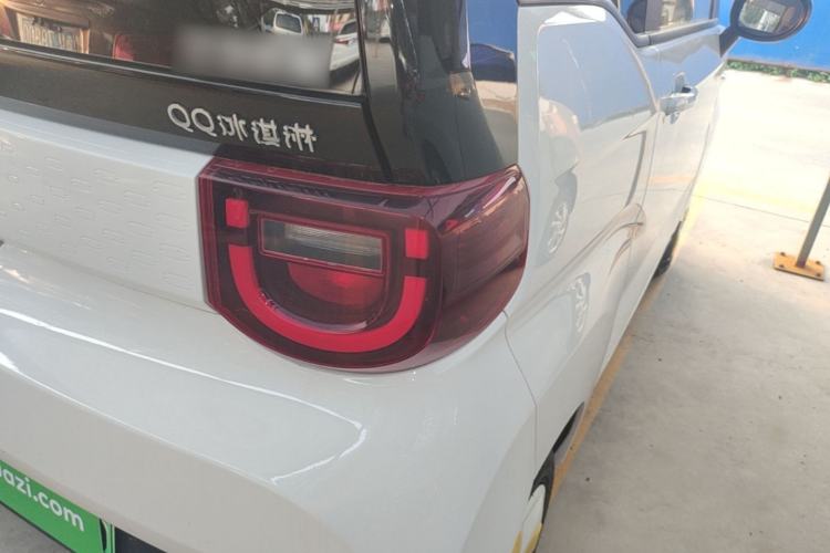Used Chery QQ Ice Cream 2022 120km Conical Shape Lithium Iron Phosphate Right Rear Taillight