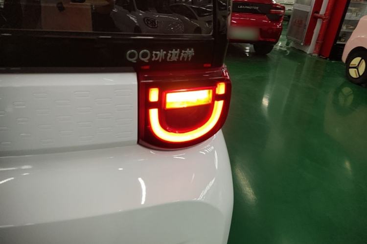 Used Chery QQ Ice Cream 2022 170km Sundae Phosphate Lithium-Ion Right Rear Taillight