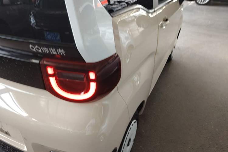 Used Chery QQ Ice Cream 2022 170km Sundae Phosphate Lithium-Ion Right Rear Taillight