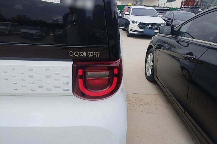 Used Chery QQ Ice Cream 2022 120km Conical Shape Lithium Iron Phosphate Right Rear Taillight