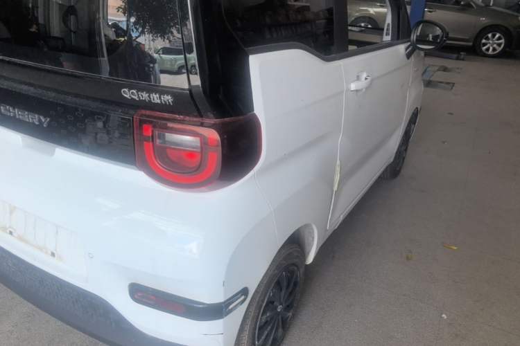 Used Chery QQ Ice Cream 2022 170km Sundae Phosphate Lithium-Ion Right Rear Taillight