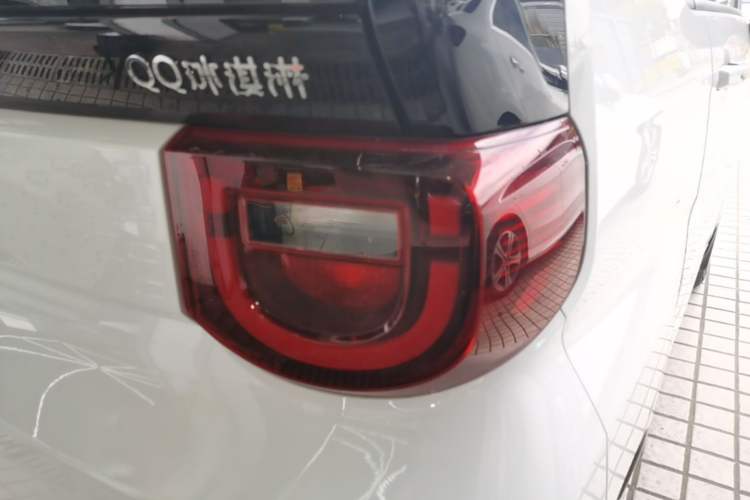 Used Chery QQ Ice Cream 2022 170km Sundae Phosphate Lithium-Ion Right Rear Taillight