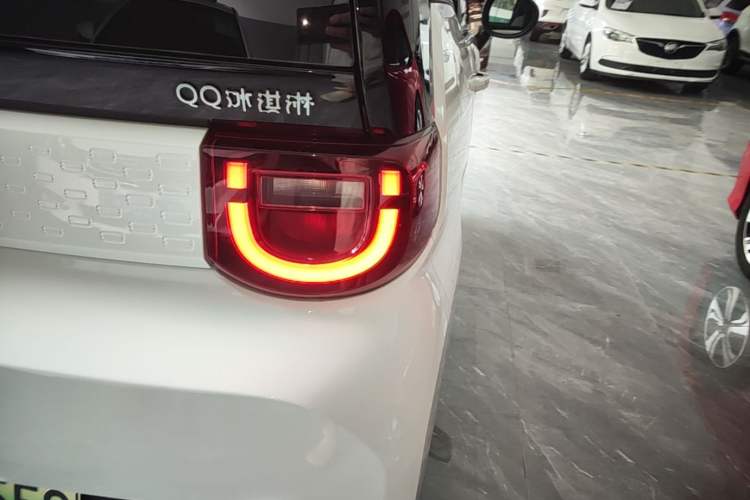 Used Chery QQ Ice Cream 2022 170km Sundae Ternary Lithium Right Rear Taillight