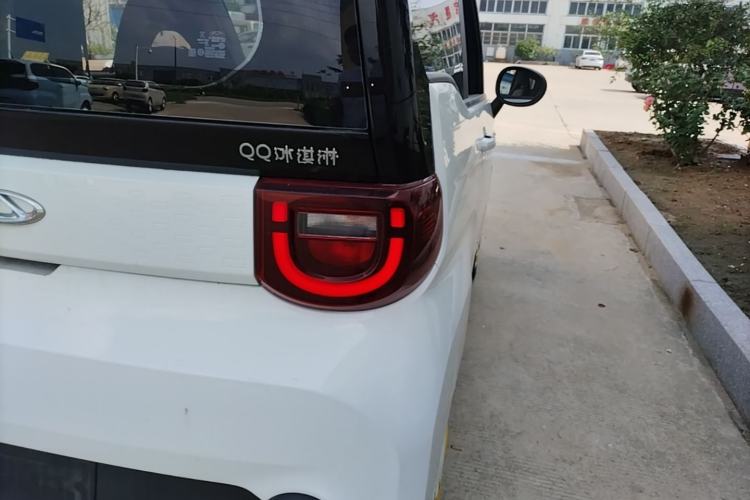 Used Chery QQ Ice Cream 2022 170km Sundae Phosphate Lithium-Ion Right Rear Taillight